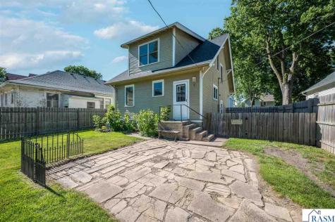431 Nicollet Avenue North Mankato MN 56003