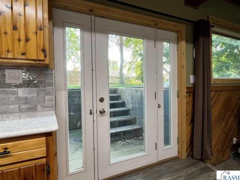 525 Elwell Avenue Butterfield MN 56120