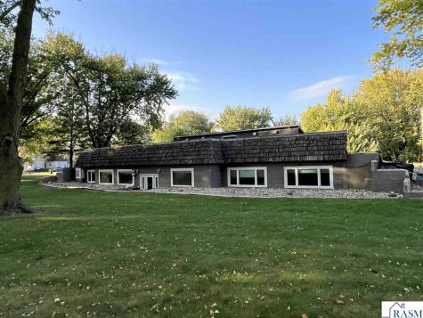 525 Elwell Avenue Butterfield MN 56120