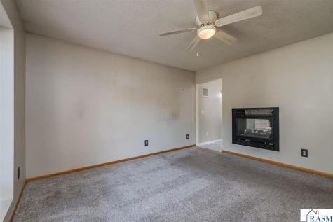 1002 Oak Terrace Drive North Mankato MN 56003