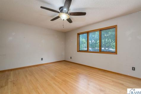 1002 Oak Terrace Drive North Mankato MN 56003
