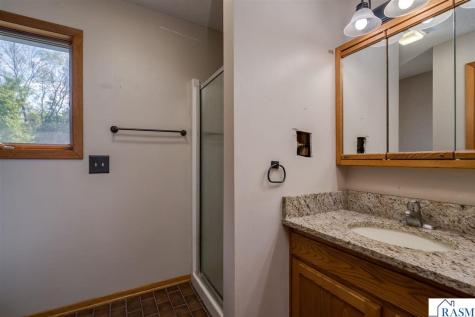 1002 Oak Terrace Drive North Mankato MN 56003