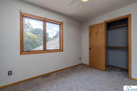 1002 Oak Terrace Drive North Mankato MN 56003