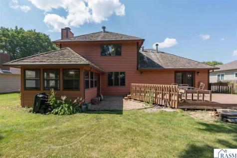 1002 Oak Terrace Drive North Mankato MN 56003