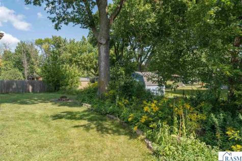 1002 Oak Terrace Drive North Mankato MN 56003