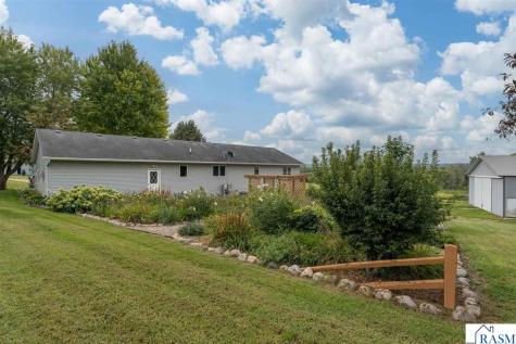 51945 506th Street Courtland MN 56021