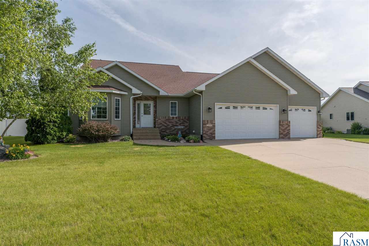 1007 Crystal Lake Drive Lake Crystal MN 56055