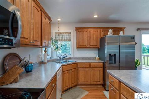 1007 Crystal Lake Drive Lake Crystal MN 56055