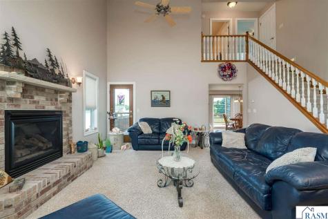 1007 Crystal Lake Drive Lake Crystal MN 56055