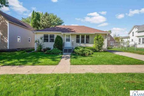 412 S Nicollet Street Blue Earth MN 56013