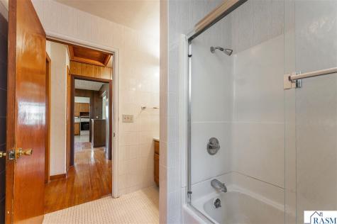 412 S Nicollet Street Blue Earth MN 56013
