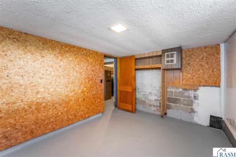 412 S Nicollet Street Blue Earth MN 56013