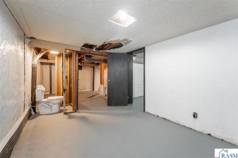 412 S Nicollet Street Blue Earth MN 56013