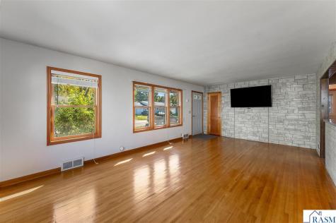 412 S Nicollet Street Blue Earth MN 56013