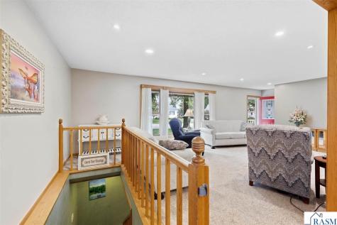 137 N Moringside Drive Le Sueur MN 56058