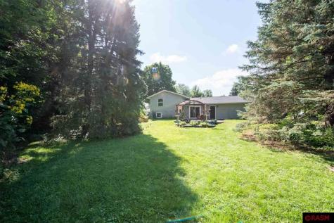 1704 Mission Lane St. Peter MN 56082