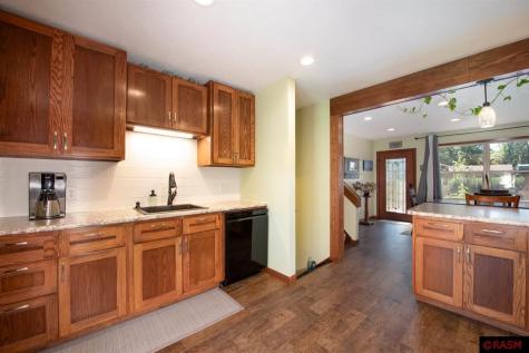 1704 Mission Lane St. Peter MN 56082