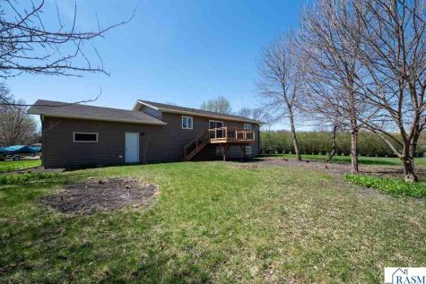 105 Chatsworth Drive Mankato MN 56001
