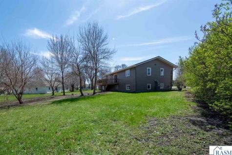 105 Chatsworth Drive Mankato MN 56001