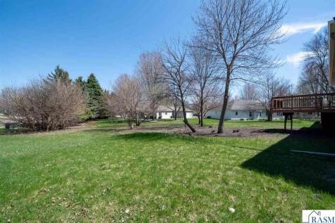 105 Chatsworth Drive Mankato MN 56001