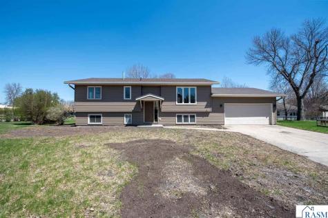 105 Chatsworth Drive Mankato MN 56001