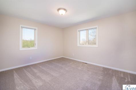105 Chatsworth Drive Mankato MN 56001