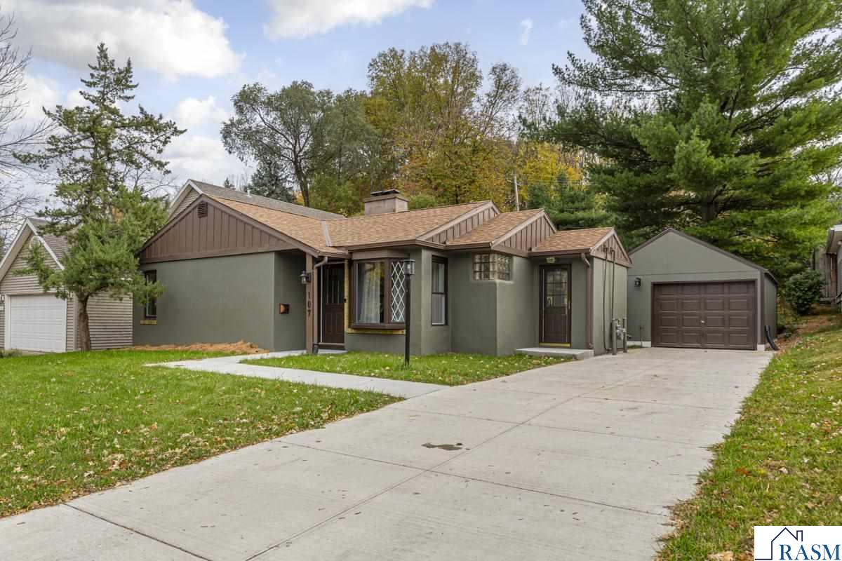 107 Gwyn Avenue Mankato MN 56001