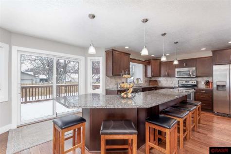 101 Manchester Court Mankato MN 56001
