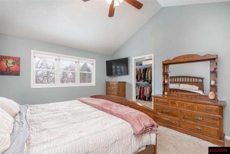 101 Manchester Court Mankato MN 56001