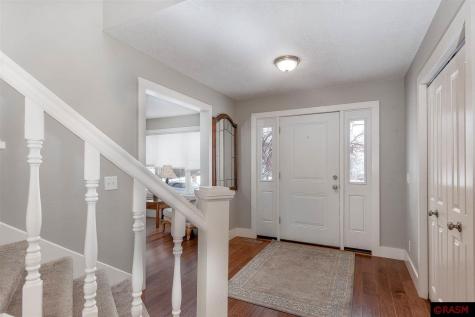 101 Manchester Court Mankato MN 56001