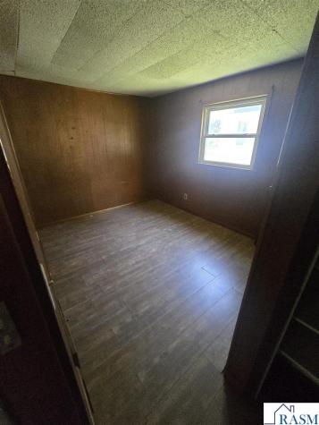 826 S 6th Avenue St. James MN 56081