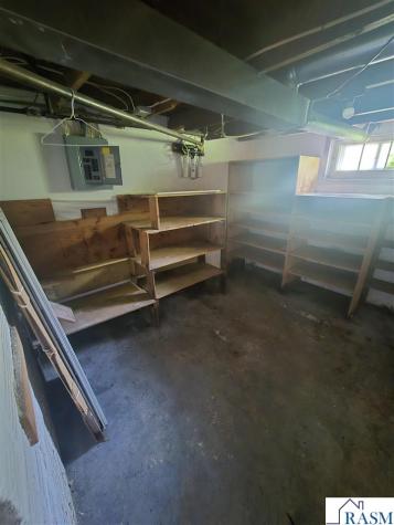 826 S 6th Avenue St. James MN 56081