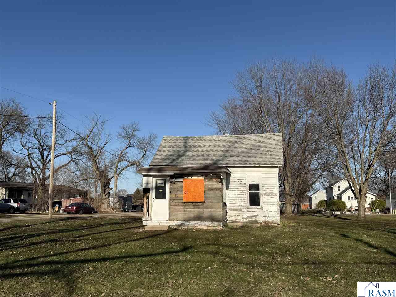 125 N 2nd Street Eagle Lake MN 56024