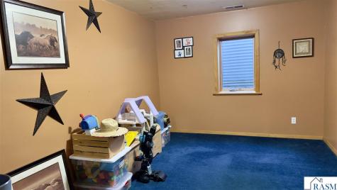 904 3rd Court Cleveland MN 56017