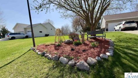904 3rd Court Cleveland MN 56017