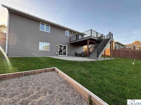 224 Creekside Drive Eagle Lake MN 56024
