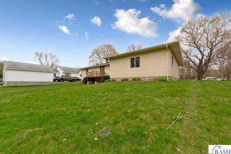 305 SE 9th Avenue Waseca MN 56093