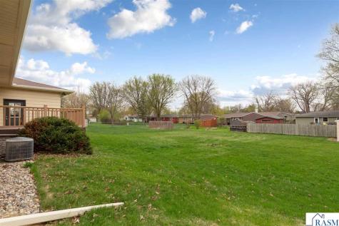 305 SE 9th Avenue Waseca MN 56093