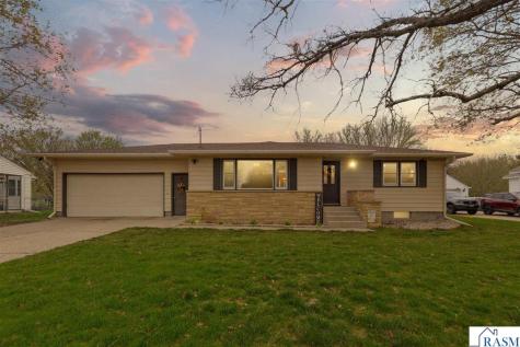 305 SE 9th Avenue Waseca MN 56093