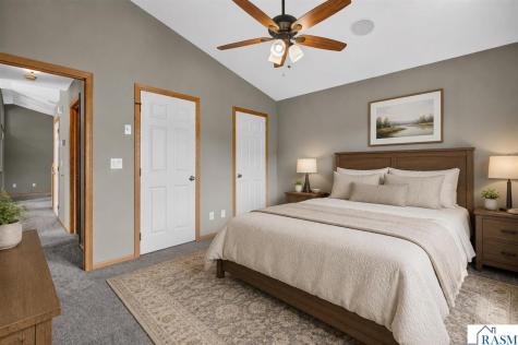 206 Hunters Court Eagle Lake MN 56024