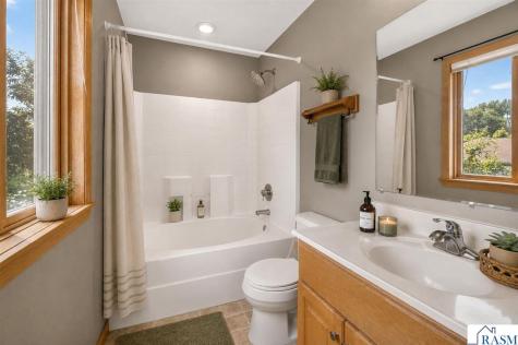 206 Hunters Court Eagle Lake MN 56024