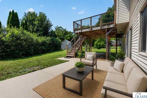 206 Hunters Court Eagle Lake MN 56024