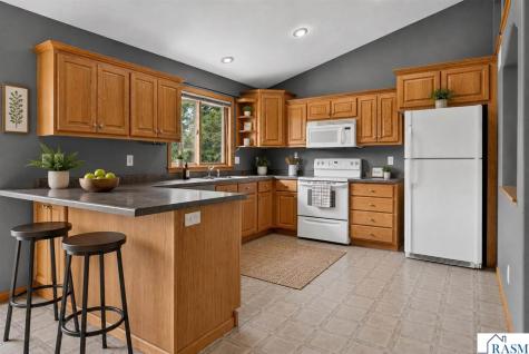 206 Hunters Court Eagle Lake MN 56024
