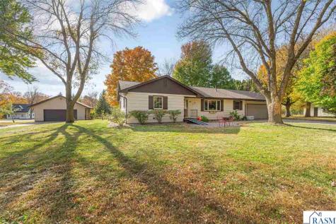 125 Bittersweet Lane Mankato MN 56001
