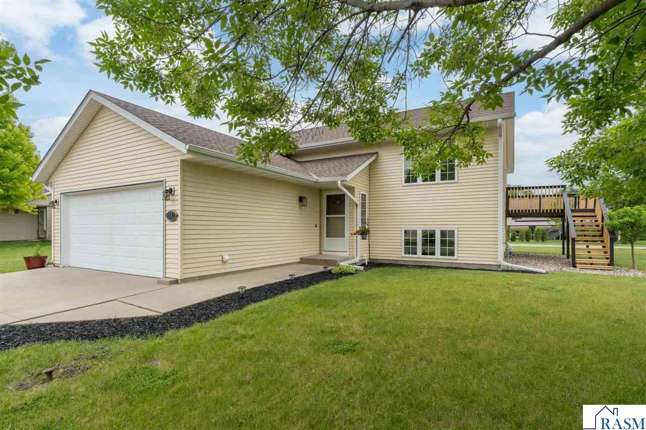 11 Fox Trail North Mankato MN 56003