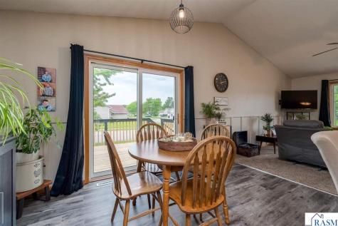 11 Fox Trail North Mankato MN 56003