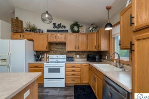 11 Fox Trail North Mankato MN 56003