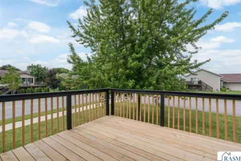 11 Fox Trail North Mankato MN 56003