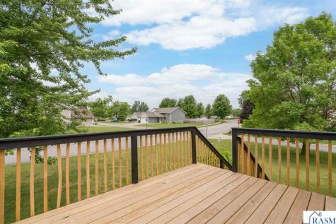 11 Fox Trail North Mankato MN 56003