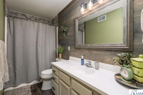 11 Fox Trail North Mankato MN 56003